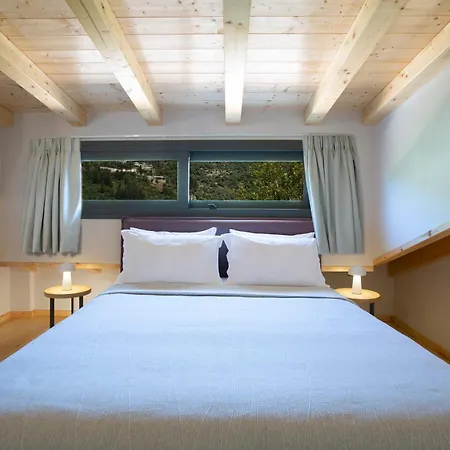 Zisis Hotel apartamentowy Nydri (Lefkada)