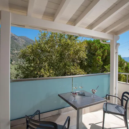 Zisis Nydri (Lefkada)