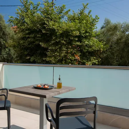 Hotel apartamentowy Zisis 3*