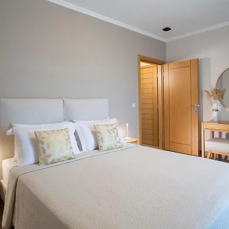 Hotel apartamentowy Zisis Nydri (Lefkada)