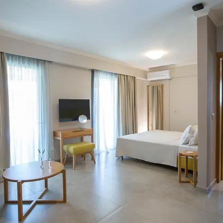 Aparthotel Zisis *