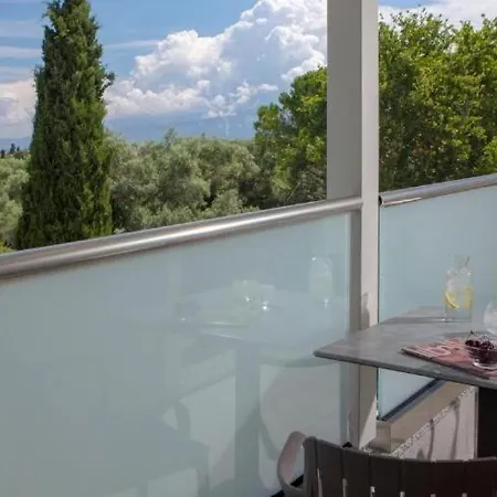 Zisis Hotel apartamentowy